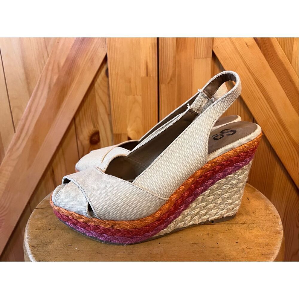 SO Wedge Sandal With Multi Color Trim & Tan Upper Sz 8M